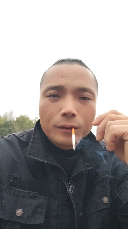 伯爵的第一张照片--长乐残疾人相亲网